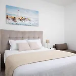 Dadic With Parking & Playground Apartament *