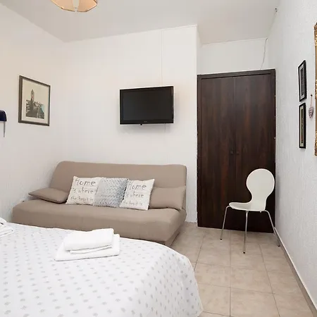 Appartamento Dadic With Parking & Playground Medolino