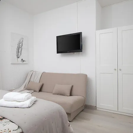 Appartamento Dadic With Parking & Playground *
