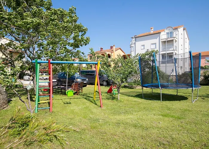 Dadic With Parking & Playground * Medulin