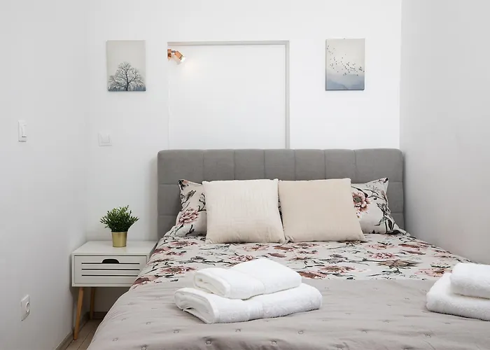 Dadic With Parking & Playground Medulin