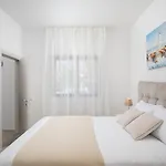 Apartman Dadic With Parking & Playground