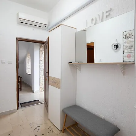 Apartment Dadic With Parking & Playground Medulin