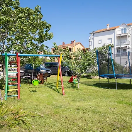 Dadic With Parking & Playground * Medulin