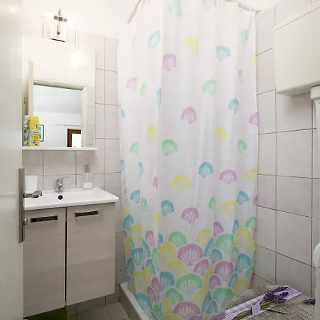 Apartment Dadic With Parking & Playground *